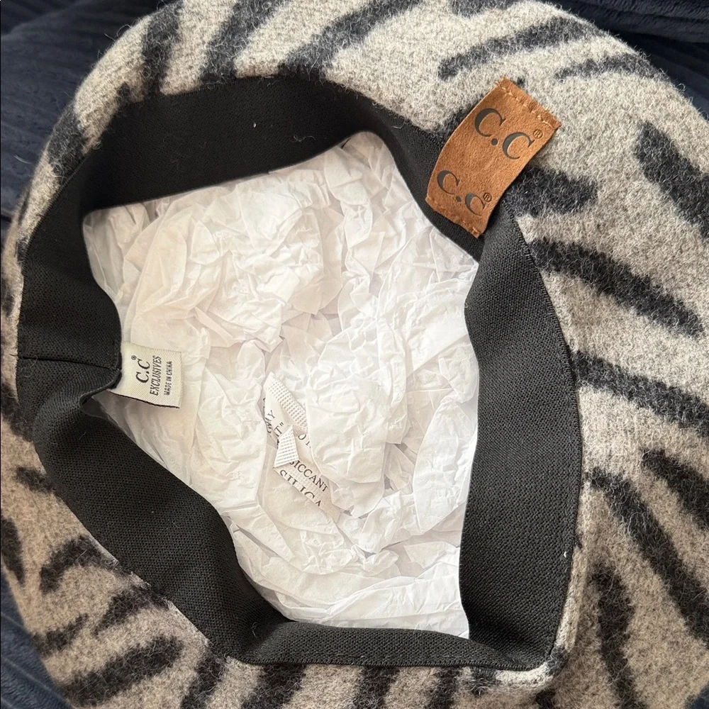 C.C Zebra Patterned Beret - Picture 2 of 4